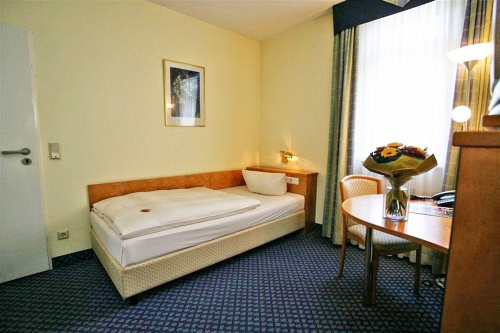 Hotel Viktoria Duesseldorf-neuss 3*