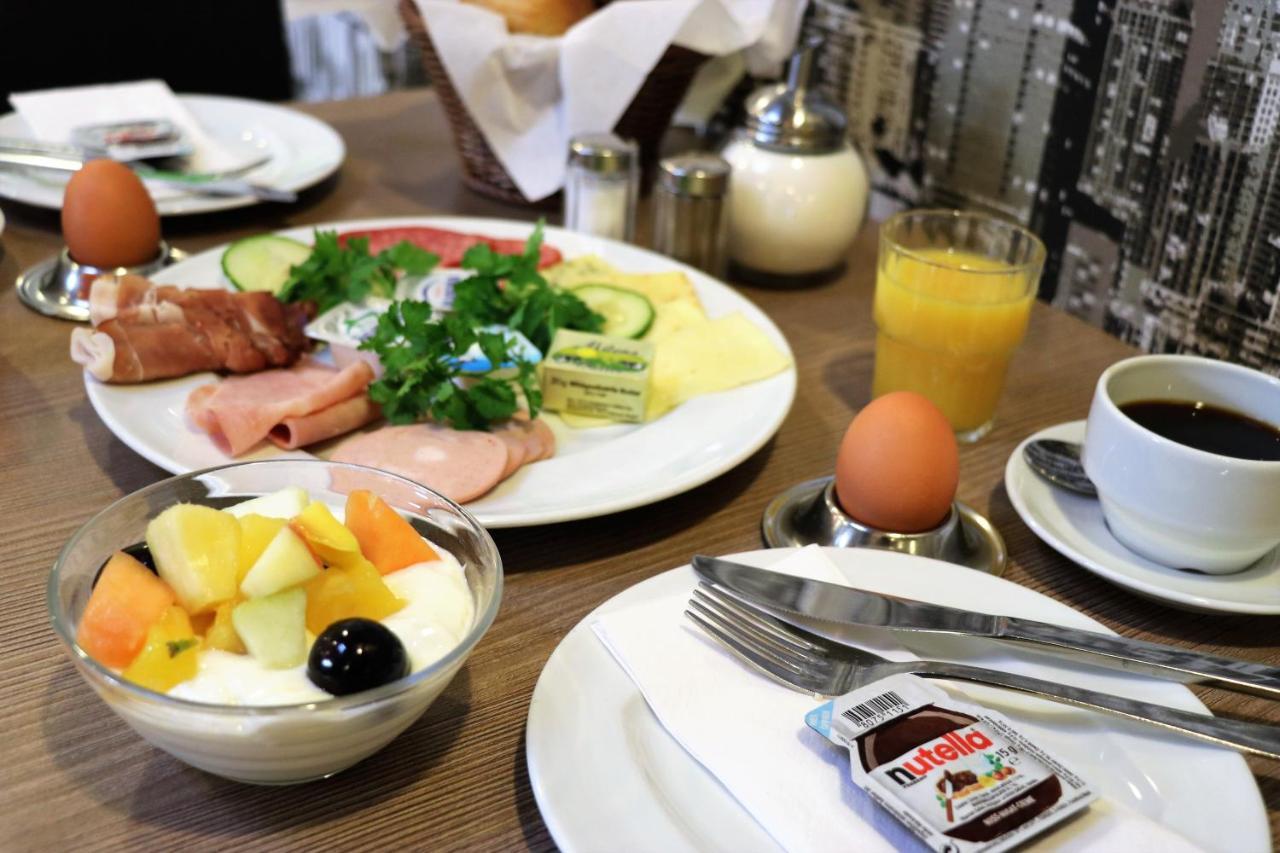 Hotel Viktoria Duesseldorf-neuss 3*